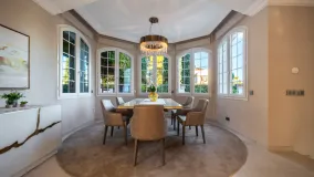 Se vende villa en Aloha con 5 dormitorios