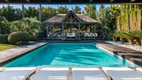 Se vende villa en Aloha con 5 dormitorios