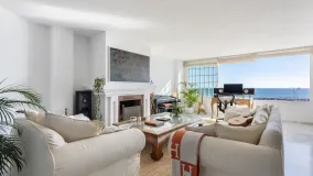 For sale 2 bedrooms apartment in Marbella - Puerto Banus