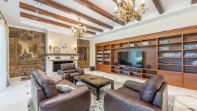 Villa en venta en Guadalmina Baja