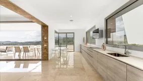 For sale Los Arqueros villa with 6 bedrooms