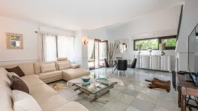 Se vende villa en La Reserva de los Monteros