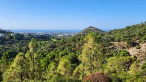 Benahavis plot for sale