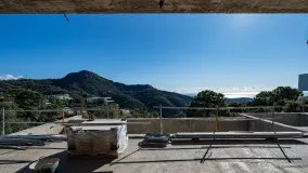 For sale villa in Benahavis with 3 bedrooms