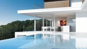 Plot for sale in Benahavis