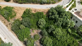 Plot for sale in Benahavis