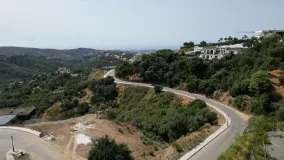 Plot for sale in Benahavis