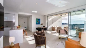 For sale Benahavis apartment with 3 bedrooms