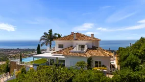 Buy Los Altos de los Monteros villa
