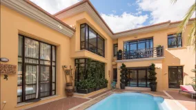 Bungalow for sale in Bahia de Banus with 3 bedrooms