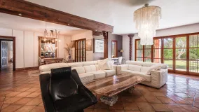 Comprar villa con 5 dormitorios en Finca La Judía