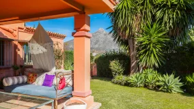 Comprar villa con 5 dormitorios en Finca La Judía