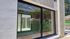 Villa a la venta con 4 dormitorios en Nueva Andalucia