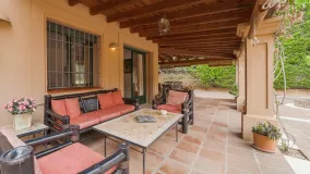 For sale villa with 5 bedrooms in Sotogrande