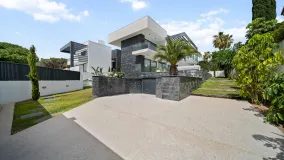 For sale villa with 4 bedrooms in Marbesa