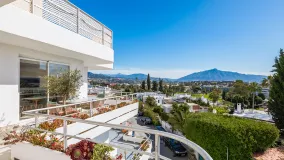 For sale penthouse in Guadalmina Alta with 3 bedrooms