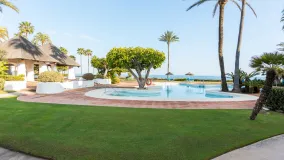 Alcazaba Beach ground floor apartment for sale