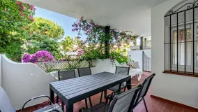 For sale ground floor apartment in Sierra Blanca with 3 bedrooms