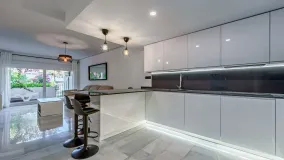 For sale ground floor apartment in Sierra Blanca with 3 bedrooms