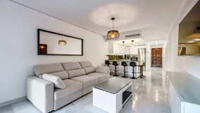 For sale ground floor apartment in Sierra Blanca with 3 bedrooms