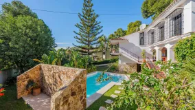 For sale Pinares de San Antón 4 bedrooms house