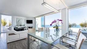 Duplex penthouse for sale in Calahonda Playa with 2 bedrooms