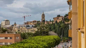 For sale La Malagueta - La Caleta apartment with 2 bedrooms