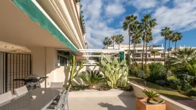 Ground floor apartment with 2 bedrooms for sale in Lorcrimar