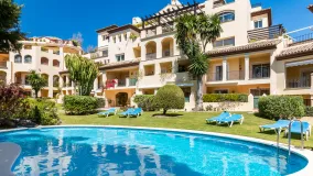 For sale penthouse with 2 bedrooms in Guadalmina Alta