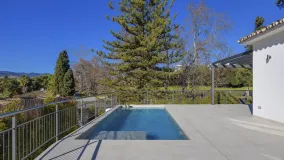 Villa for sale in Guadalmina Alta