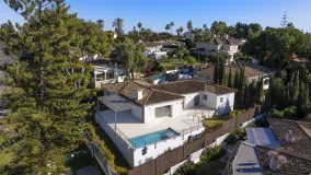 Villa for sale in Guadalmina Alta