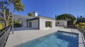 Villa for sale in Guadalmina Alta