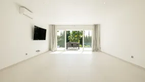 Estepona, villa a la venta