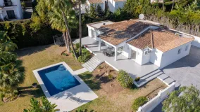 Estepona, villa a la venta