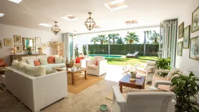 Buy Sotogrande Costa villa with 7 bedrooms