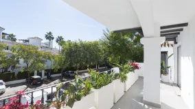 Los Naranjos town house for sale