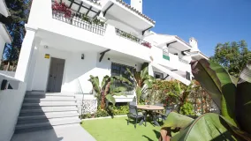 Los Naranjos town house for sale