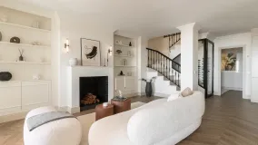 Duplex with 4 bedrooms for sale in Monte Halcones