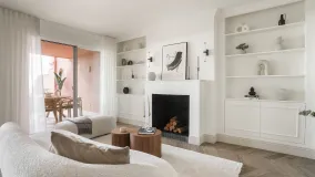 Duplex with 4 bedrooms for sale in Monte Halcones