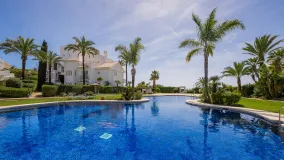 Comprar apartamento con 3 dormitorios en Los Monteros Palm Beach