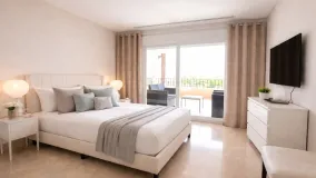 2 bedrooms apartment in Nueva Andalucia for sale