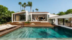 For sale Nueva Andalucia villa with 5 bedrooms