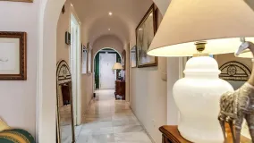 Buy 3 bedrooms penthouse in Guadalpin Banus