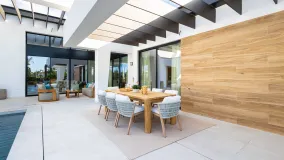 For sale Nueva Andalucia villa with 4 bedrooms
