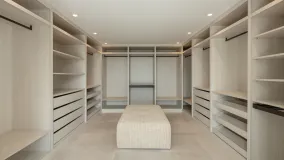 Mansion for sale in El Madroñal with 5 bedrooms