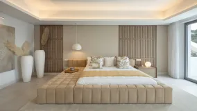 Mansion for sale in El Madroñal with 5 bedrooms