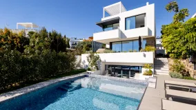 Se vende villa en El Campanario con 4 dormitorios