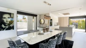 For sale 4 bedrooms villa in Los Monteros