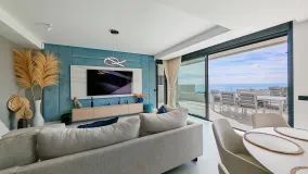 Buy 3 bedrooms duplex penthouse in Los Altos de los Monteros