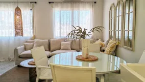 For sale ground floor apartment with 2 bedrooms in Calahonda Playa